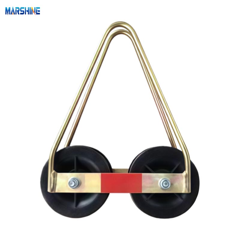 Rullo di montaggio con telaio in acciaio zincato per linea isolata aerea a due gusci